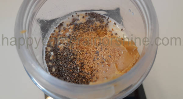 smoothie ingredients with seeds and nutmeg added